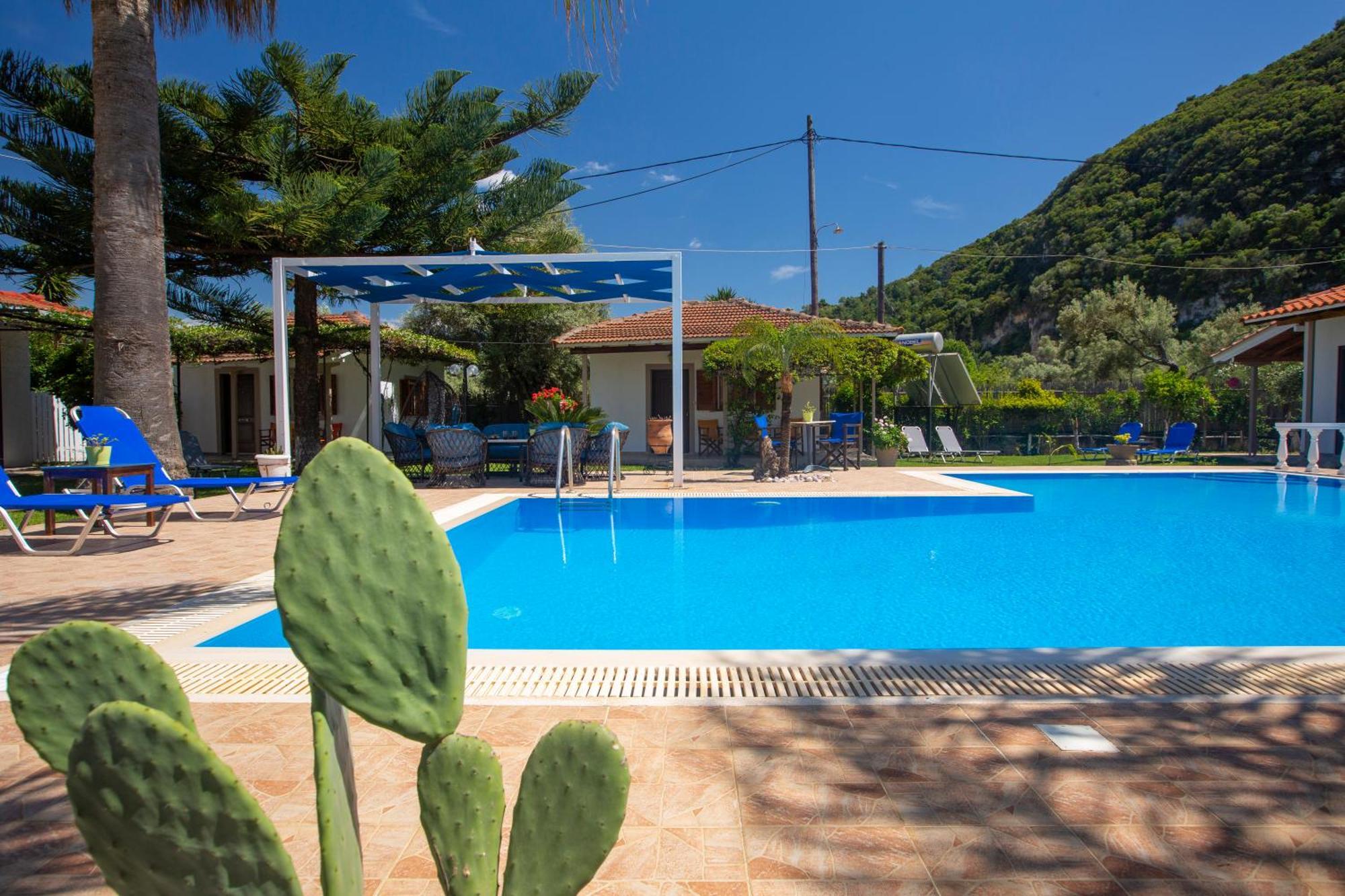 Villa Dimitris Apartments & Bungalows Frínion Exterior foto