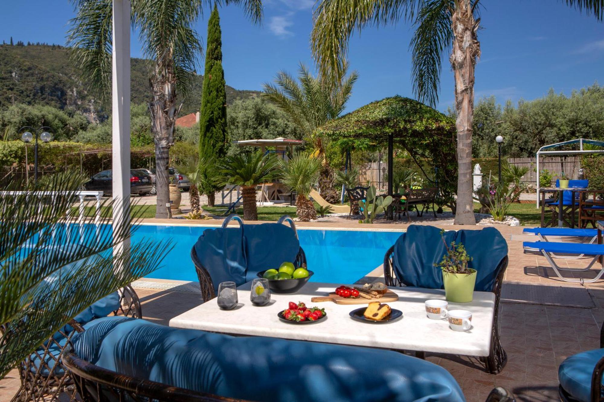 Villa Dimitris Apartments & Bungalows Frínion Exterior foto