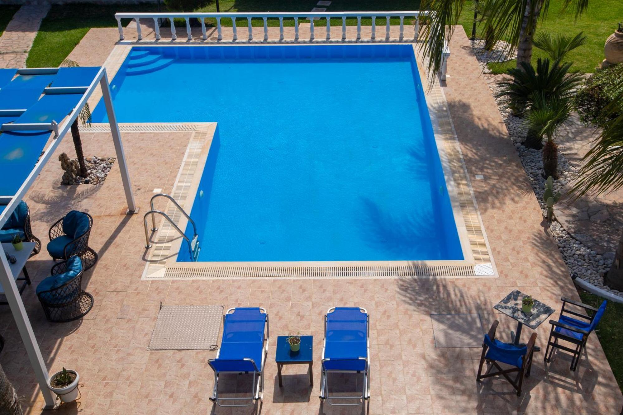 Villa Dimitris Apartments & Bungalows Frínion Exterior foto