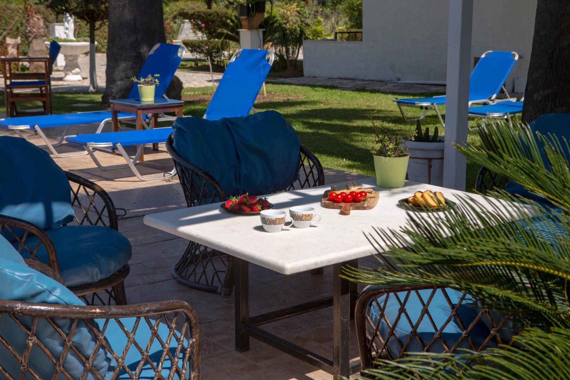 Villa Dimitris Apartments & Bungalows Frínion Exterior foto