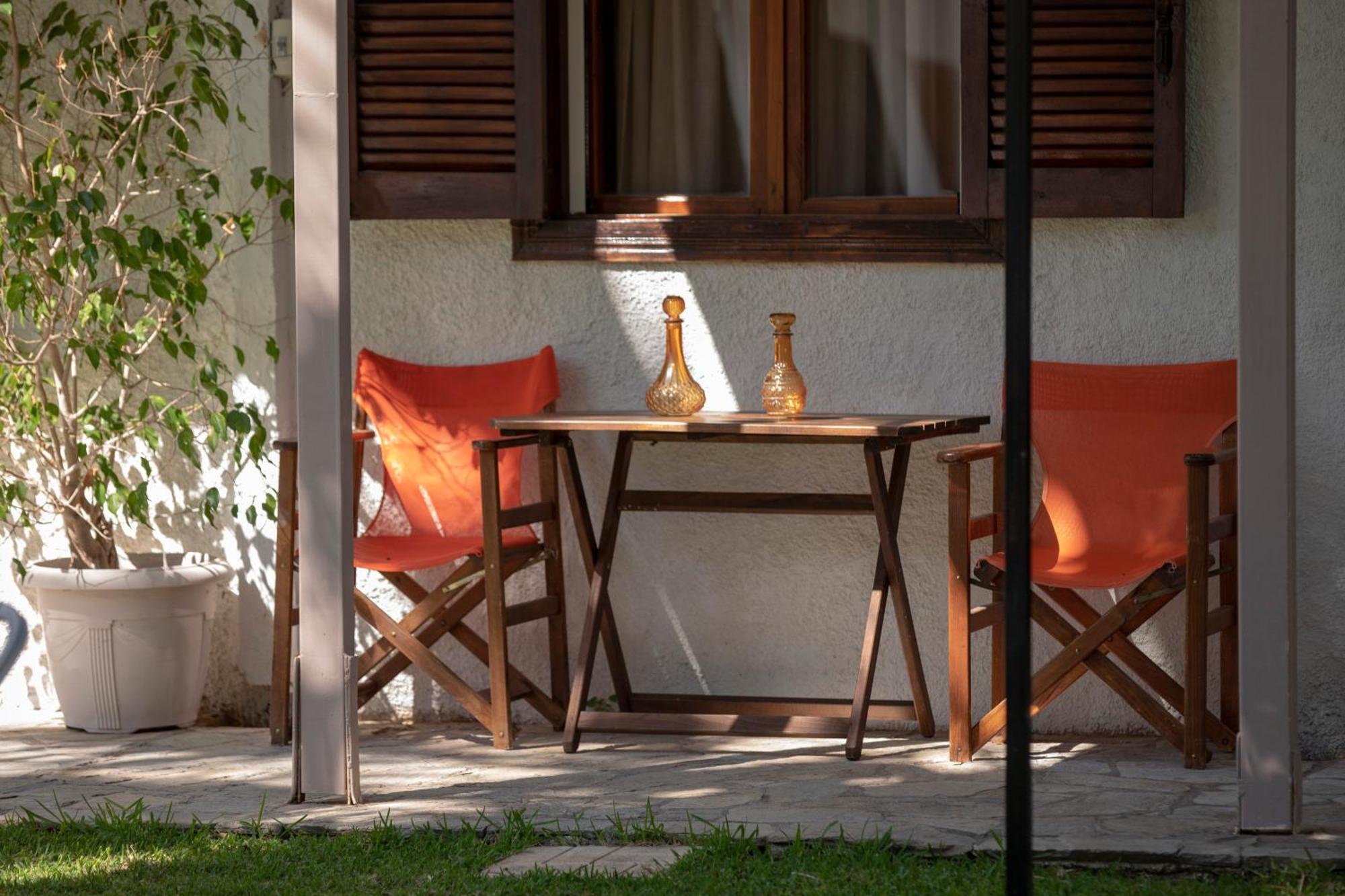 Villa Dimitris Apartments & Bungalows Frínion Exterior foto